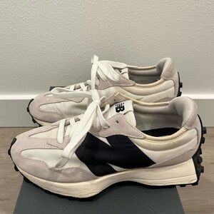 New Balance 327 (Size: 6)